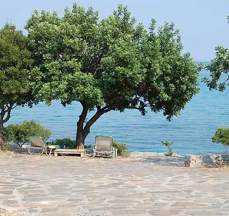 Gialos Village Beach Apartments